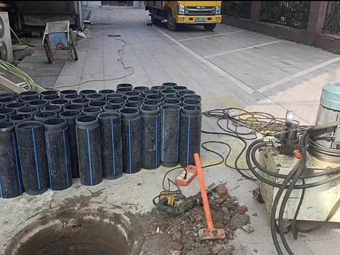 文殊镇PE置换管厂家 DN315置换管 非开挖管短管置换